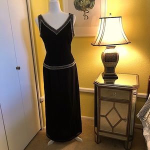 J Kara black gown with gold and silver beads sz 8